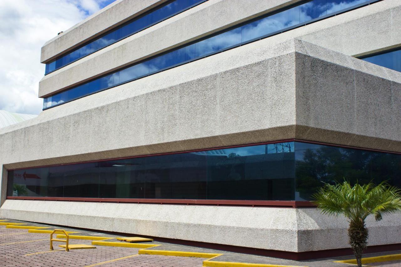 San Juan Park Hotel San Juan del Rio Exterior photo The headquarters of the National Institute of Statistics of El Salvador.