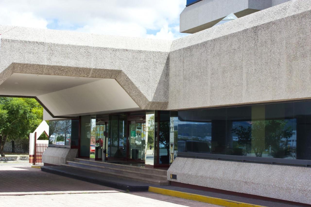 San Juan Park Hotel San Juan del Rio Exterior photo The entrance to the terminal